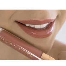 Cargar imagen en el visor de la galería, DUO UBEAUTY: GLOSS KISSME + ESPEJO DE BOLSILLO