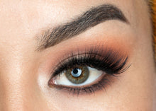 Cargar imagen en el visor de la galería, Pestañas Postizas LAVISH