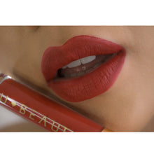 Cargar imagen en el visor de la galería, Labial Mate Mamacita
