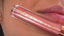 Cargar y reproducir el video en el visor de la galería, Labial Gloss Sunny
