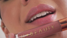 Cargar y reproducir el video en el visor de la galería, Labial Gloss Kiss Me
